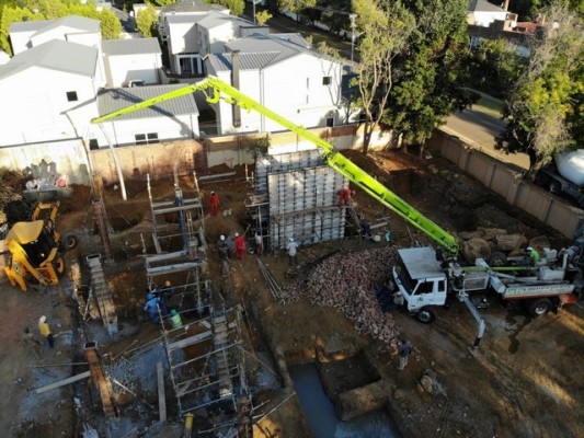 Foundations-Columns-pouring-concrete-2